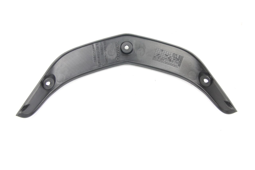 photo de UPPER FRONT FAIRING JUNCTION KYMCO DINK 4T 50 (2007 - 2018) - Alternative perspective