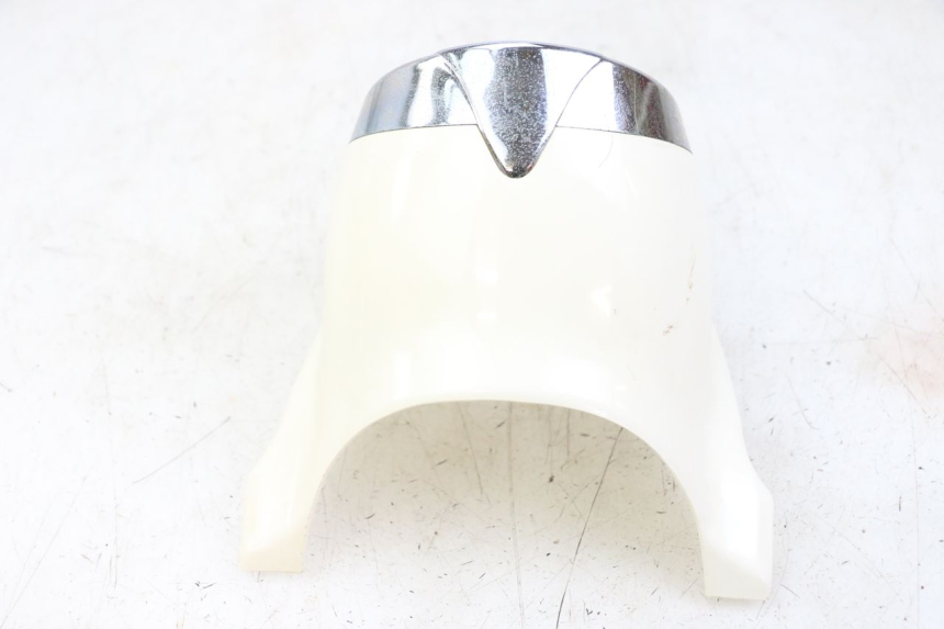 photo de FRONT MIDDLE PANEL  EUROCKA RETRO 50 (2007 - 2014) - Fixing points details