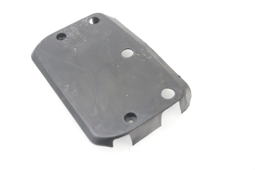 photo de FRONT MIDDLE PANEL  TNT MOTOR FASTINO 4T 50 (2013 - 2019) - Zoom on usage condition