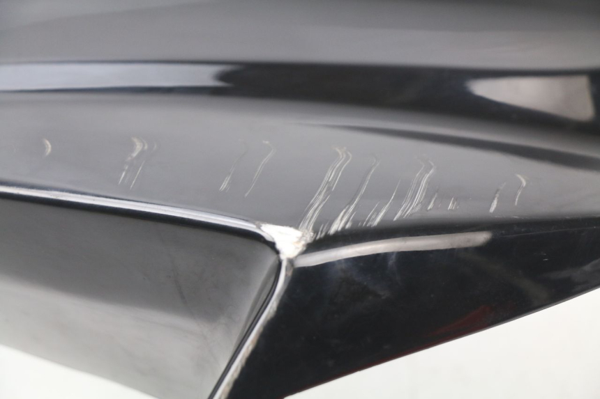 photo de FRONT MIDDLE PANEL  SUZUKI GSX-R GSXR 750 (2011 - 2016) - Zoom on usage condition