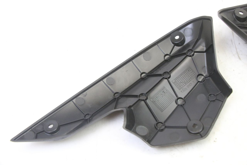 photo de FRONT MIDDLE PANEL  PEUGEOT KISBEE 4T 50 (2018 - 2022) - Product overview