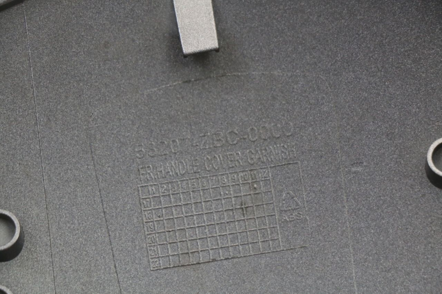 photo de FRONT MIDDLE PANEL  PEUGEOT BELVILLE 125 (2017 - 2021) - Product overview