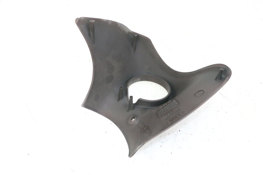 photo de FRONT MIDDLE PANEL  APRILIA SCARABEO GT TOURING 125 (1999 - 2005) - Alternative perspective