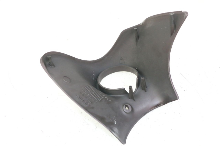 photo de FRONT MIDDLE PANEL  APRILIA SCARABEO GT TOURING 125 (1999 - 2005) - Surface and material condition