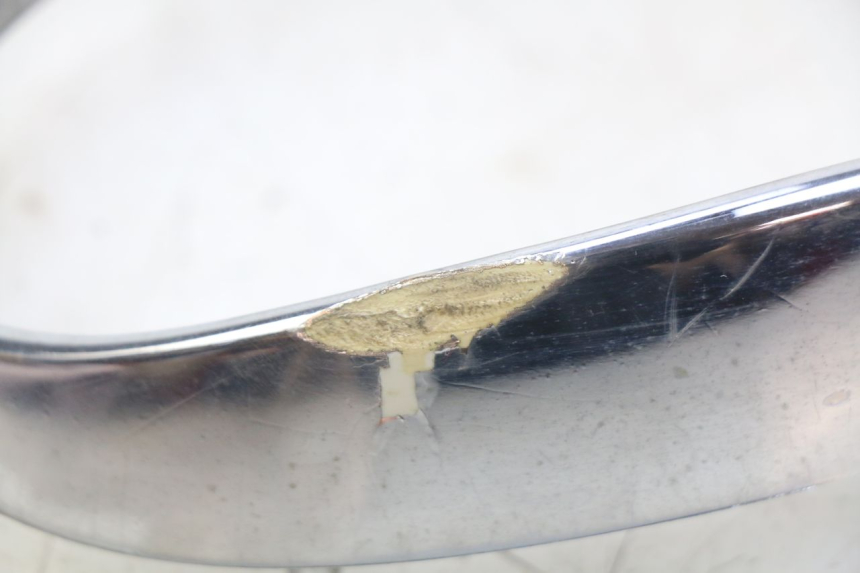 photo de UPPER FRONT FAIRING JUNCTION APRILIA SCARABEO 100 (2003 - 2012) - Technical close-up