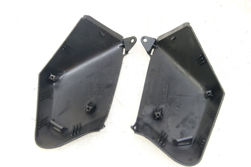 photo de FRONT MIDDLE PANEL  MBK SKYCRUISER 125 (2006 - 2009) - Technical close-up