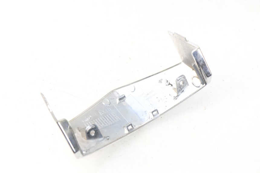 photo de UPPER FRONT FAIRING JUNCTION PEUGEOT VIVACITY NEW 4T 50 (2008 - 2017) - Component detail