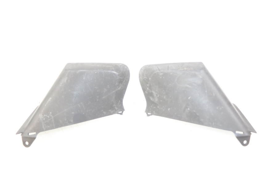 photo de UPPER FRONT FAIRING JUNCTION YAMAHA XMAX X-MAX 125 (2006 - 2009) - Main view