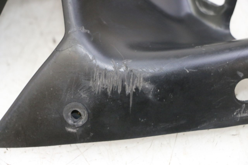 photo de FRONT MIDDLE PANEL  YAMAHA XJ6 ABS 600 (2008 - 2016) - Product overview