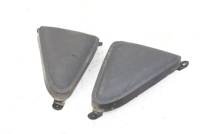 photo de FRONT MIDDLE PANEL  YAMAHA X-MAX XMAX ABS 250 (2010 - 2014) - Zoom on usage condition