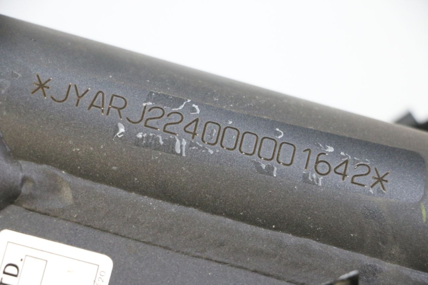 photo de FRONT MIDDLE PANEL SUZUKI SV S 650 (2003 - 2009) - Alternative perspective