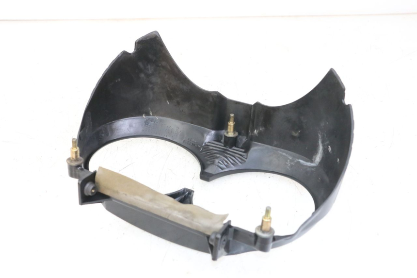 photo de FRONT MIDDLE PANEL YAMAHA TDR DELTABOX 125 (1997 - 2003) - Zoom on usage condition