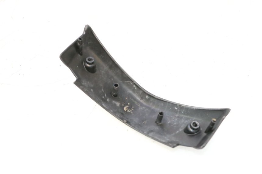 photo de FRONT FAIRING JUNCTION PEUGEOT TREKKER 50 (1995 - 2004) - Component detail