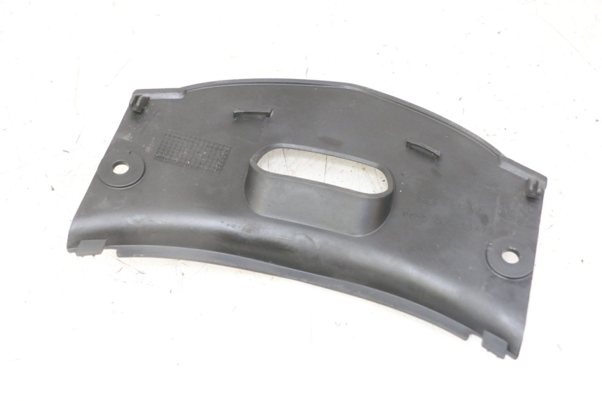 photo de FRONT FAIRING JOINING HONDA XLV VARADERO 125 (2000 - 2006) - Component detail