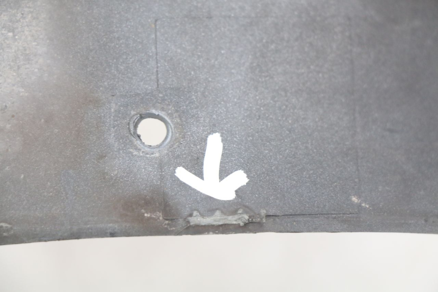 photo de FOOTREST JUNCTION BMW C1 125 (2000 - 2003) - Fixing points details