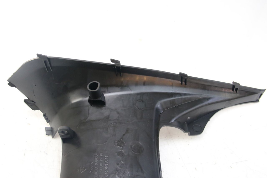 photo de FOOTREST JUNCTION KYMCO DOWNTOWN ABS 125 (2015 - 2017) - Technical close-up