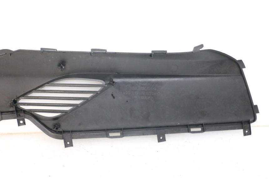 photo de RIGHT MIDDLE FLOOR PANEL KYMCO DINK STREET 125 (2009 - 2014) - Component detail