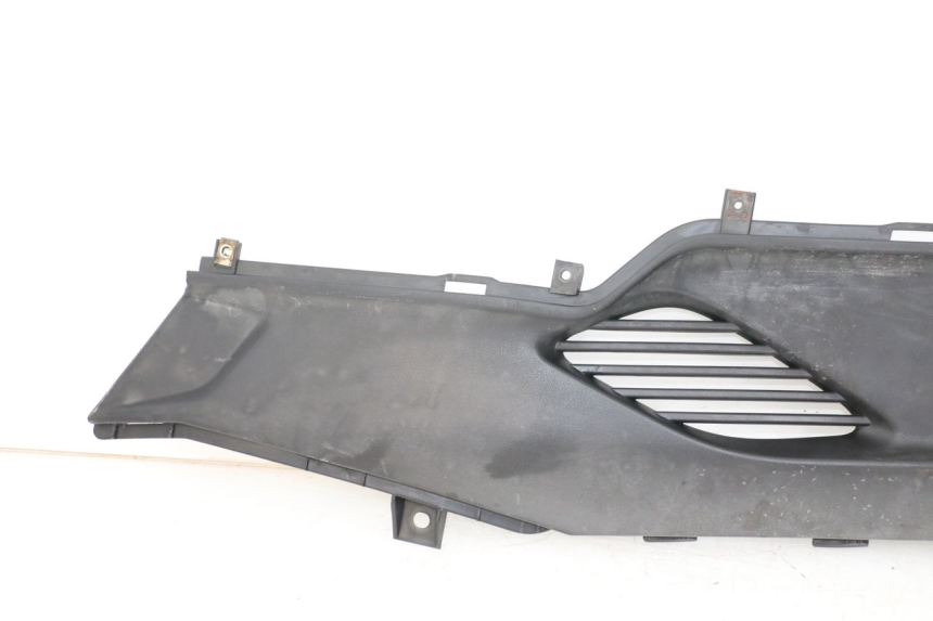 photo de RIGHT MIDDLE FLOOR PANEL KYMCO DINK STREET 125 (2009 - 2014) - Product overview