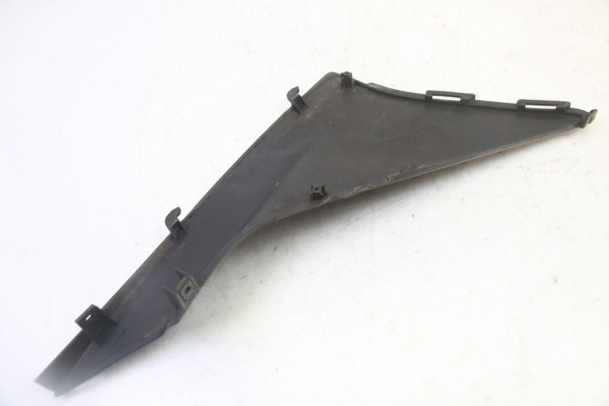 photo de RIGHT MIDDLE FLOOR PANEL HONDA FES S-WING SWING ABS 125 (2007 - 2015) - Alternative perspective