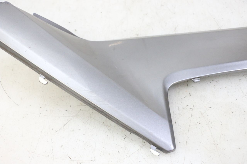 photo de RIGHT FOOTPEG JUNCTION HONDA FORZA ABS 300 (2013 - 2017) - Component detail