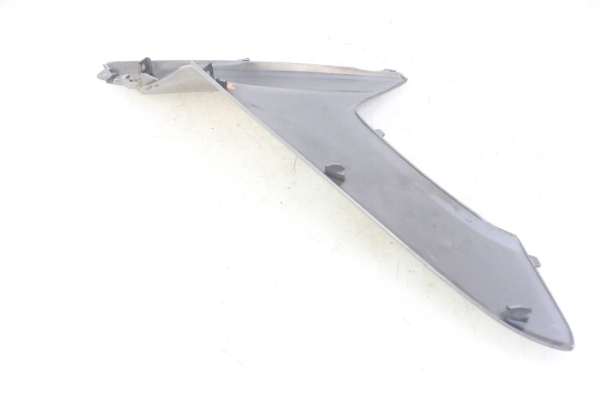 photo de RIGHT FOOTPEG JUNCTION HONDA FORZA ABS 300 (2013 - 2017) - Surface and material condition