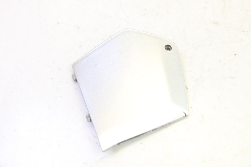 photo de RIGHT MIDDLE FLOOR PANEL PIAGGIO MP3 RL 250 (2006 - 2010) - Component detail