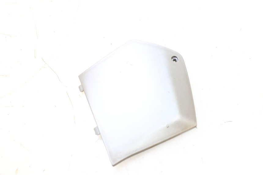 photo de RIGHT FOOTREST BRACKET PIAGGIO MP3 125 (2006 - 2014) - Main view