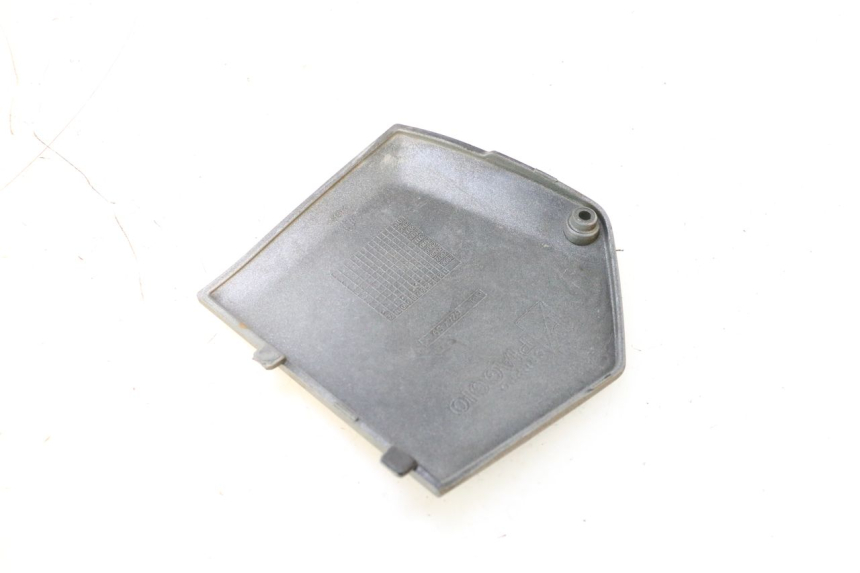 photo de RIGHT FOOTREST BRACKET PIAGGIO MP3 125 (2006 - 2014) - Product overview