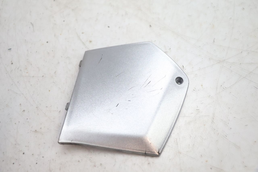 photo de RIGHT FOOTREST BRACKET PIAGGIO MP3 125 (2006 - 2014) - Main view