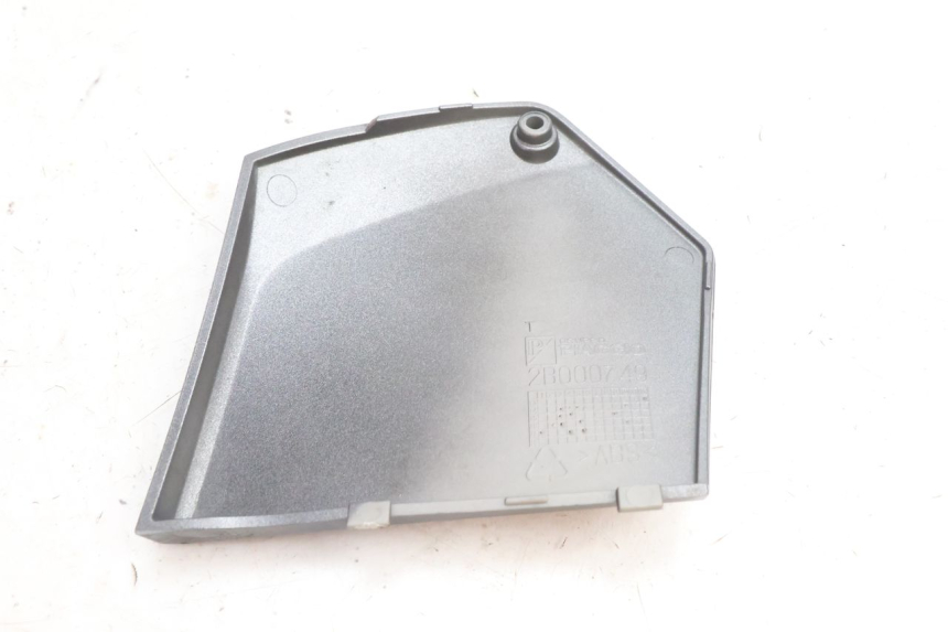photo de RIGHT MIDDLE FLOOR PANEL PIAGGIO MP3 500 (2016 - 2018) - Alternative perspective