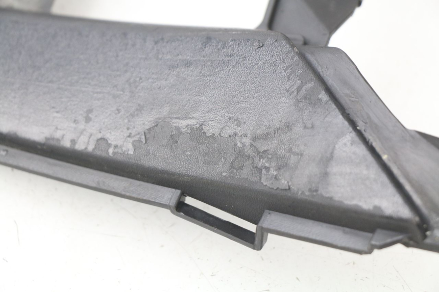 photo de RIGHT FOOTREST JOINT GILERA NEXUS 125 (2009 - 2013) - Zoom on usage condition