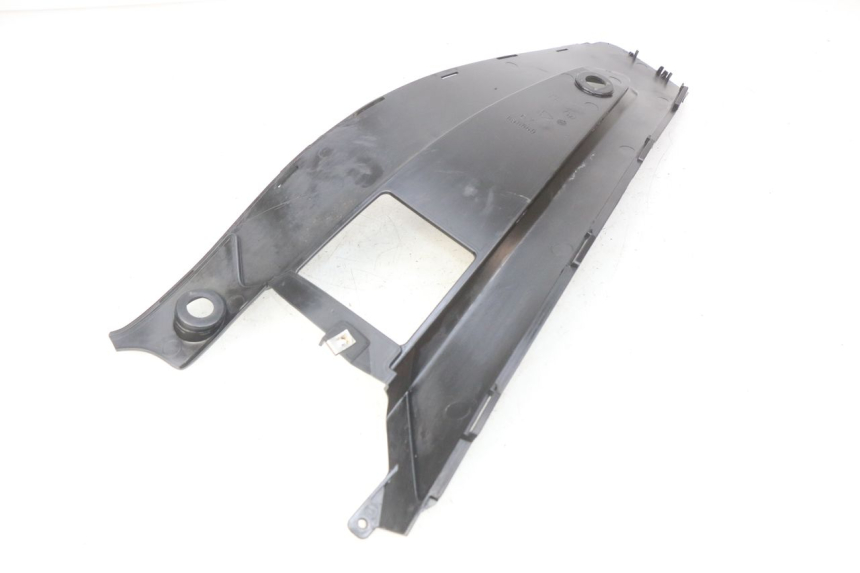 photo de RIGHT FOOTREST JOINT GILERA NEXUS 125 (2009 - 2013) - Component detail