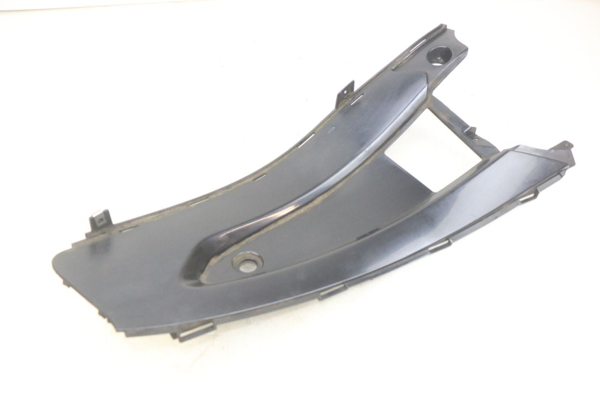 photo de RIGHT FOOTREST BRACKET GILERA NEXUS 125 (2007 - 2009) - Technical close-up