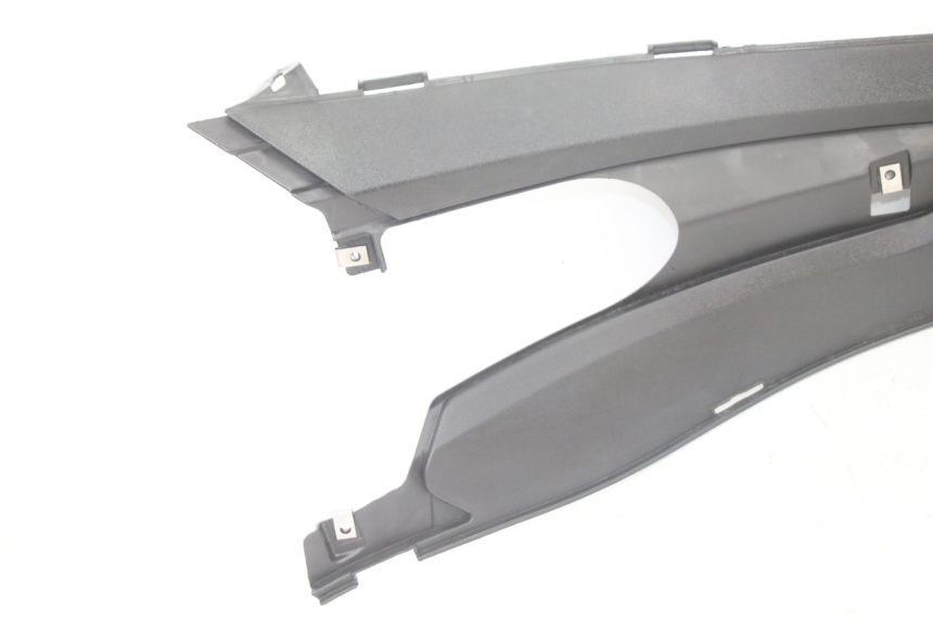 photo de RIGHT MIDDLE FLOOR PANEL GILERA RUNNER SP 50 (2006 - 2008) - Component detail