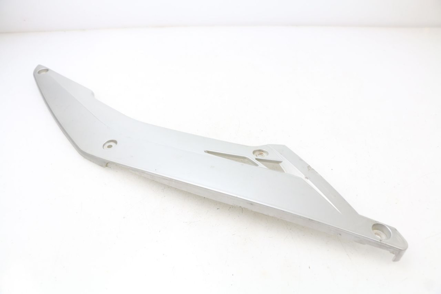 photo de RIGHT MIDDLE FLOOR PANEL RAZZO STEED 125 (2012 - 2018) - Checked used part