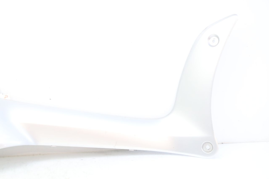 photo de RIGHT MIDDLE FLOOR PANEL YAMAHA X-CITY XCITY 125 (2007 - 2013) - Technical close-up