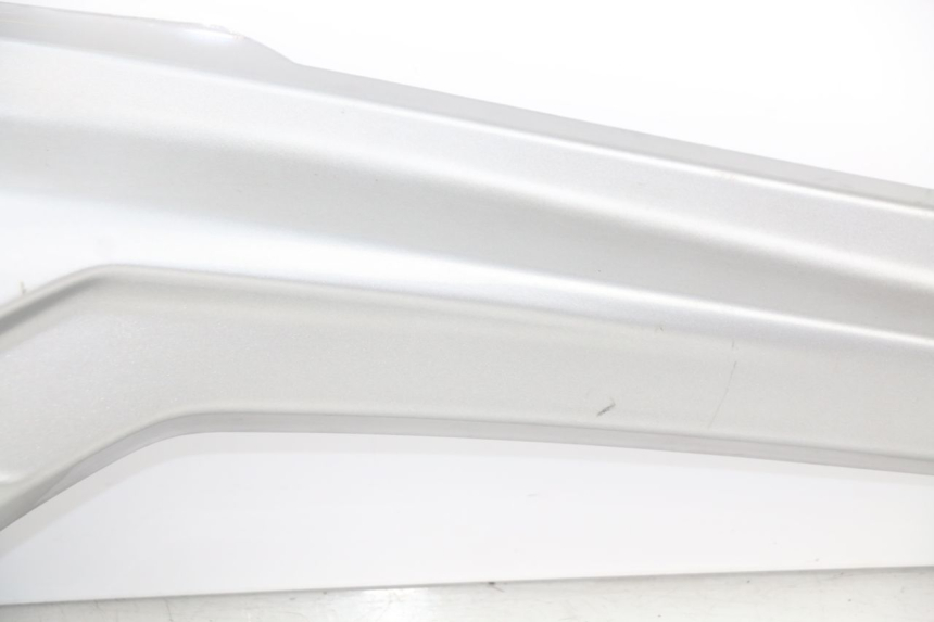 photo de RIGHT FOOTREST BRACKET TGB X-MOTION XMOTION 125 (2008 - 2014) - Surface and material condition