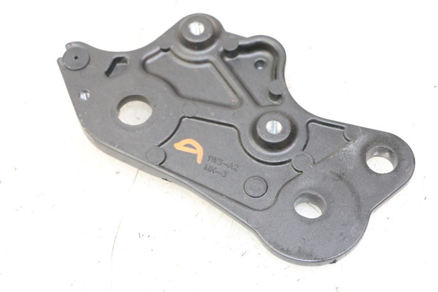 photo de RIGHT MIDDLE FLOOR PANEL YAMAHA TRACER 7 700 (2020 - 2024) - Component detail