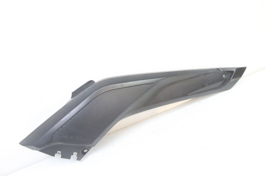 photo de RIGHT MIDDLE FLOOR PANEL YAMAHA YP X-MAX XMAX 400 (2014 - 2017) - Main view