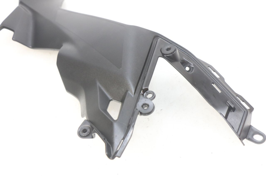 photo de RIGHT FOOTREST BRACKET KAWASAKI Z 650 (2016 - 2019) - Component detail