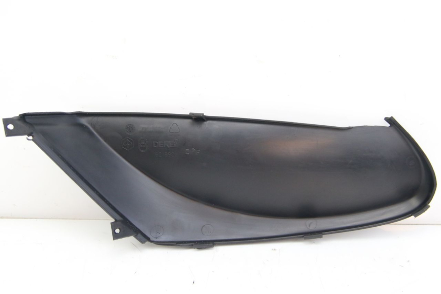 photo de LEFT FOOTREST BRACKET DERBI BOULEVARD 50 (2009 - 2006) - Fixing points details