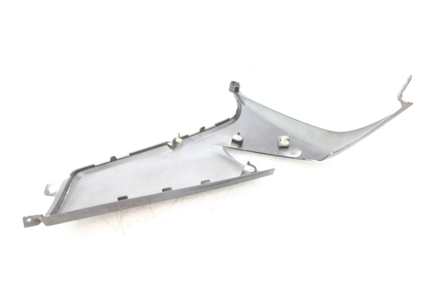 photo de LEFT MIDDLE FLOOR PANEL PEUGEOT CITYSTAR 2T 50 (2018 - 2021) - Alternative perspective