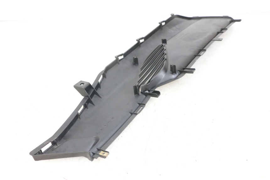 photo de LEFT MIDDLE FLOOR PANEL KYMCO DINK STREET ABS 125 (2011 - 2018) - Zoom on usage condition