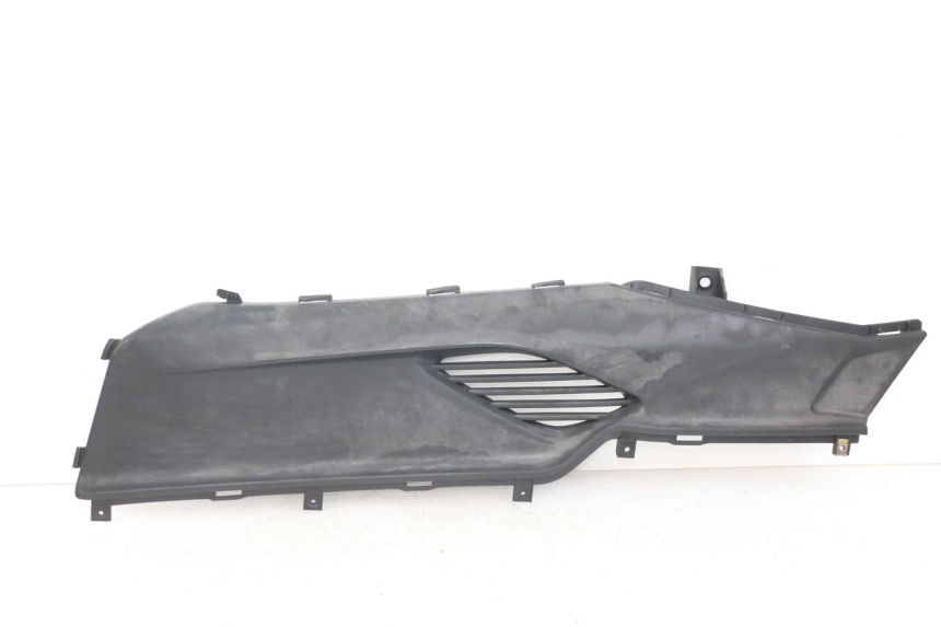 photo de LEFT MIDDLE FLOOR PANEL KYMCO DINK STREET ABS 125 (2011 - 2018) - Surface and material condition