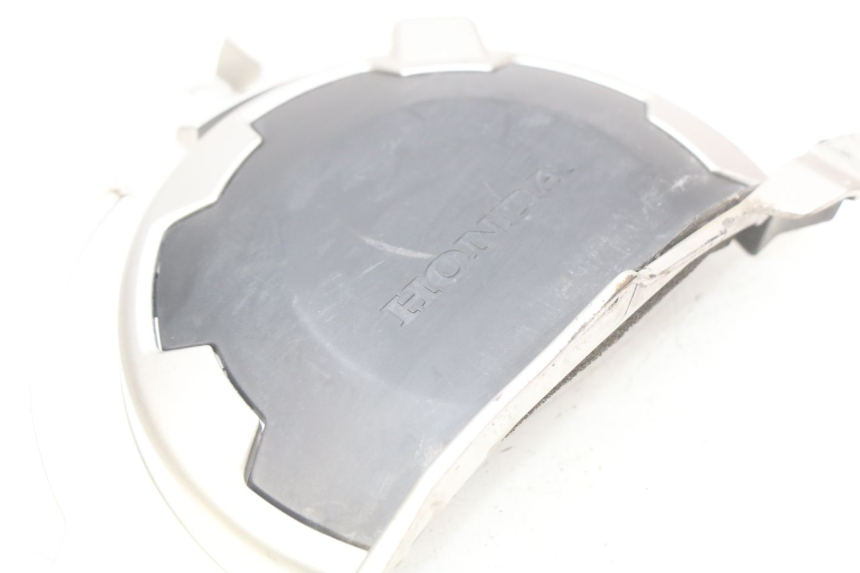 photo de LEFT FOOTREST JOINT HONDA INTEGRA NC D 750 (2016 - 2018) - Technical close-up