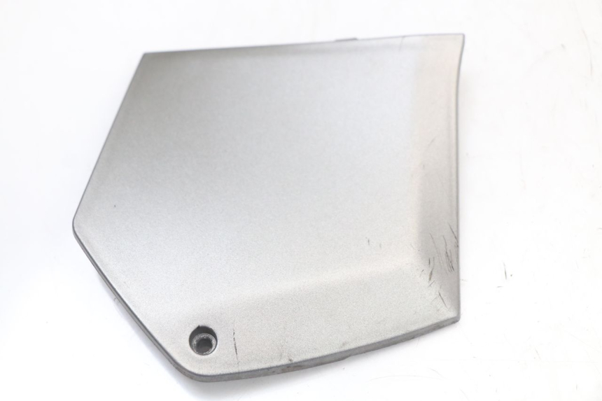 photo de LEFT MIDDLE FLOOR PANEL PIAGGIO MP3 125 (2006 - 2014) - Component detail