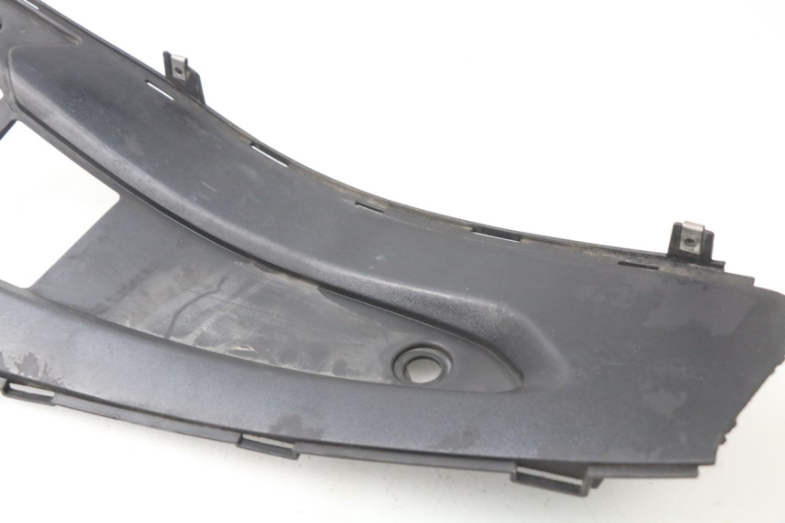 photo de LEFT FOOTREST BRACKET GILERA NEXUS 125 (2009 - 2013) - Zoom on usage condition