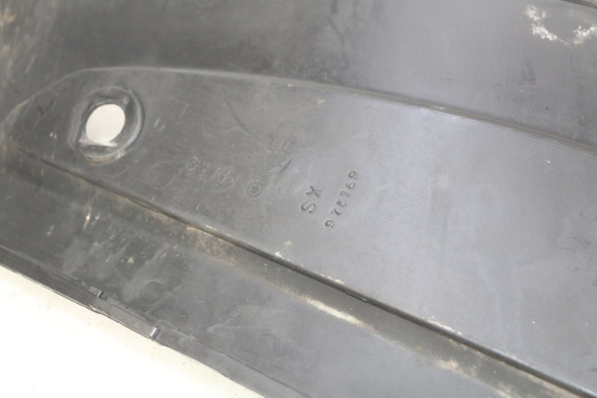 photo de LEFT FOOTREST BRACKET GILERA NEXUS 125 (2007 - 2009) - Alternative perspective