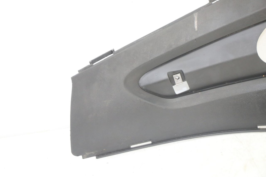 photo de LEFT MIDDLE FLOOR PANEL GILERA RUNNER SP 50 (2006 - 2008) - Component detail