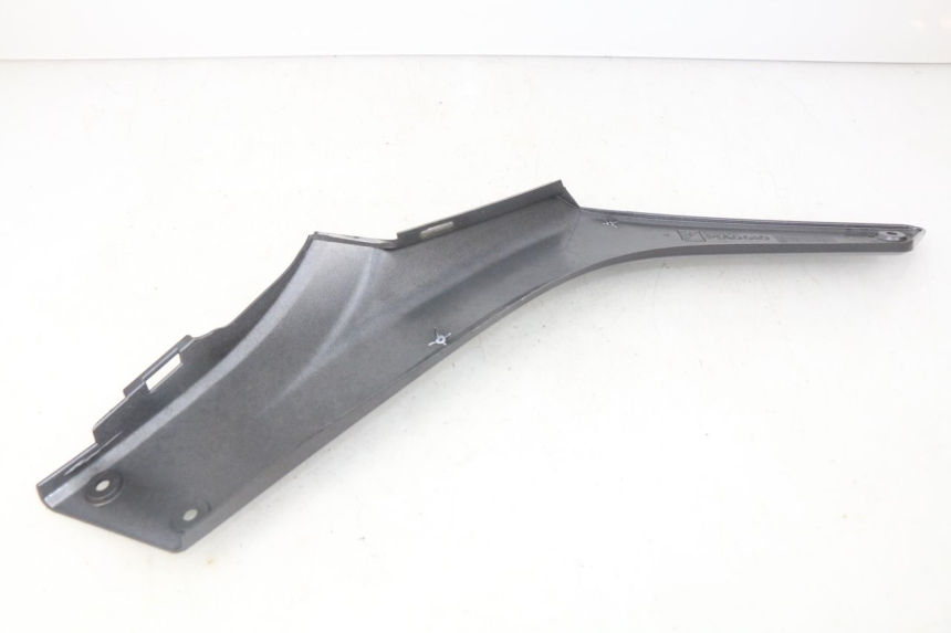 photo de LEFT MIDDLE FLOOR PANEL APRILIA SRV 850 (2012 - 2017) - Component detail